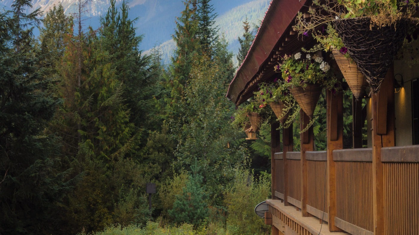 Heather Mountain Lodge Cabins Luxury B C Summer Resort Heather Mountain Lodge Cabins Luxury B C Summer Resort